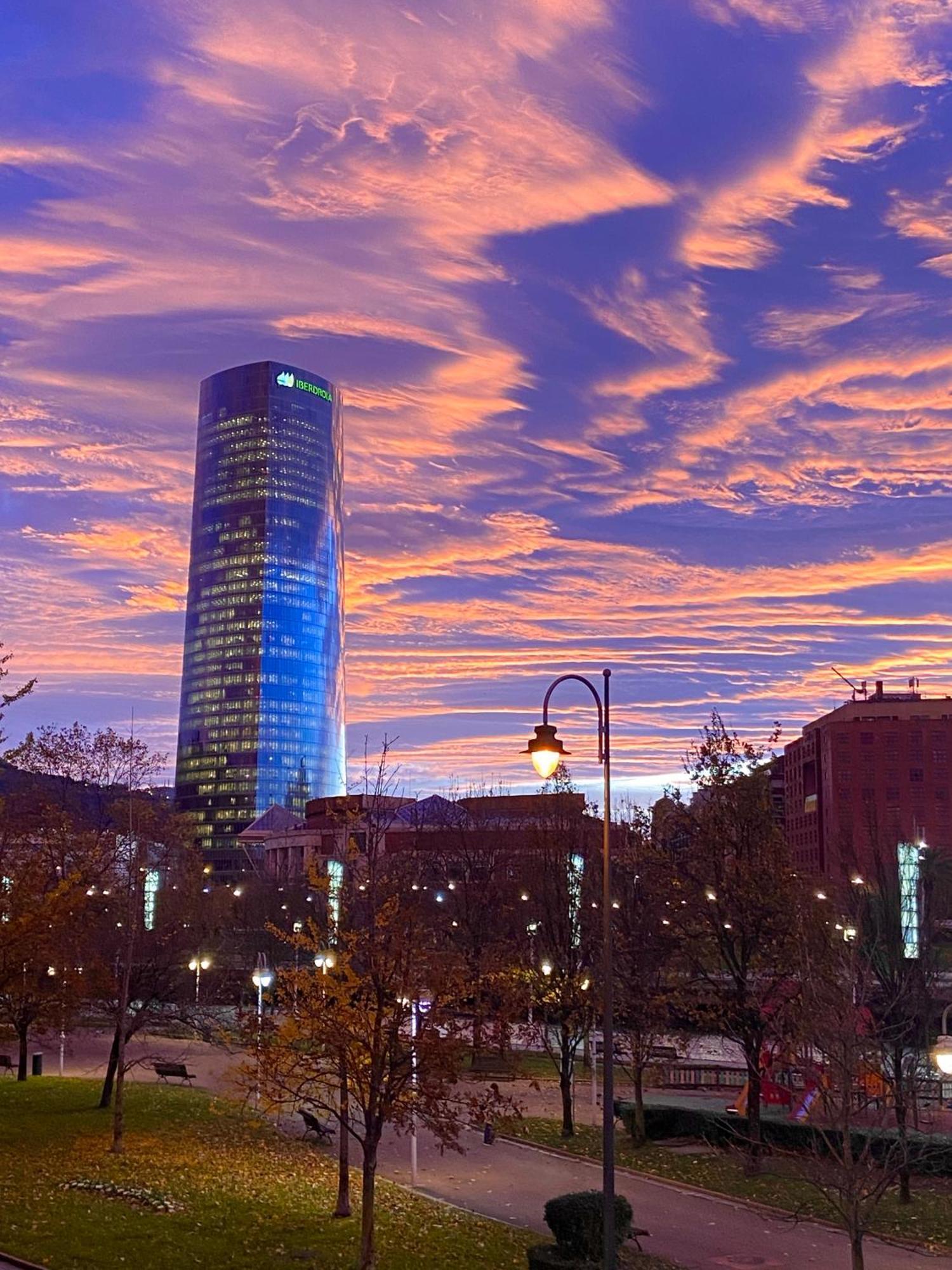 Big Lux Beachcity Ap 01 Bilbao Exterior photo