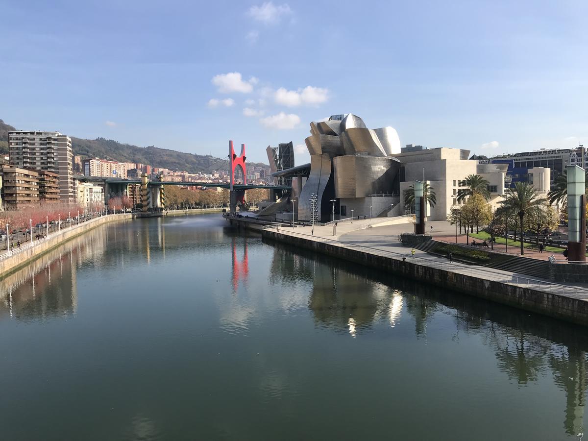 Big Lux Beachcity Ap 01 Bilbao Exterior photo